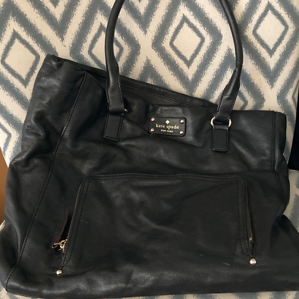 Kate Spade Black Leather Purse 🌸
